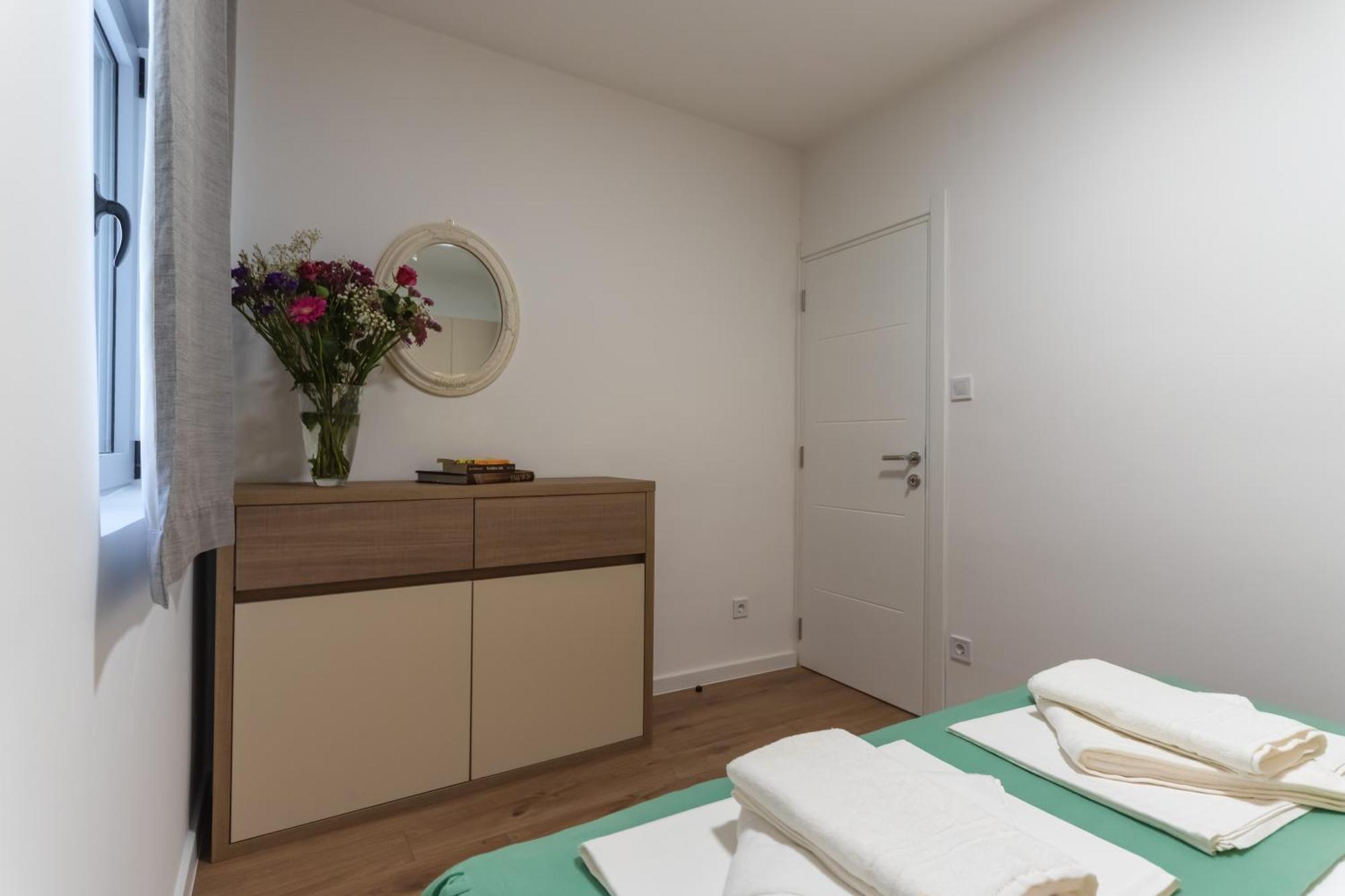 Apartments My Przno Sveti Stefan Rom bilde
